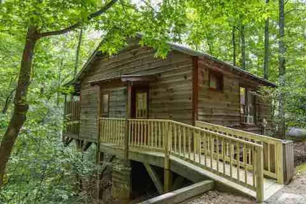 Cozy Cabin: River View With Hot Tub 달로네가 외부 사진